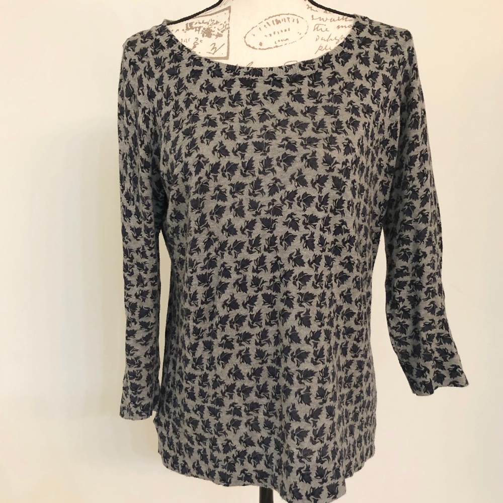 Loft Gray Sweater w/Dark Gray & Black Floral Print